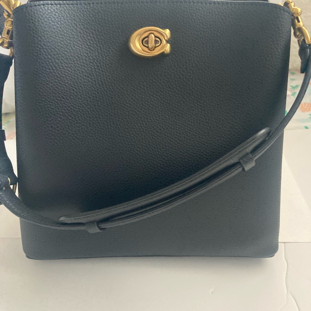 Black Leather Shoulder Bag - Picture 8 of 9